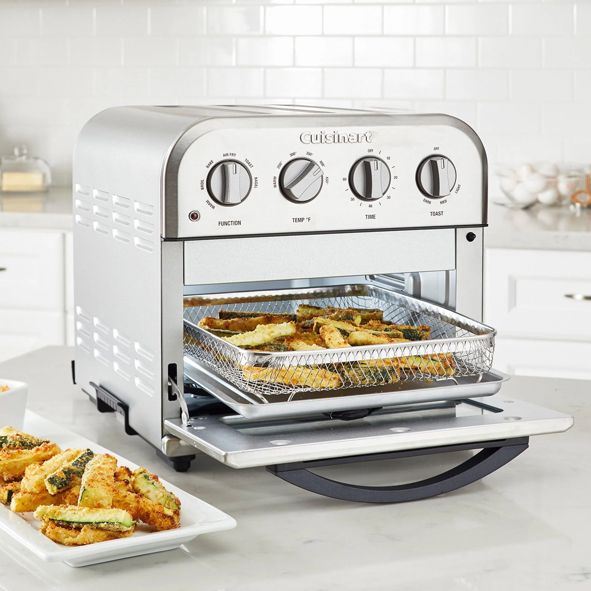 2025 Cuisinart® TOA-28 6-in-1 Kompaktofen, Toaster und Heißluftfritteuse