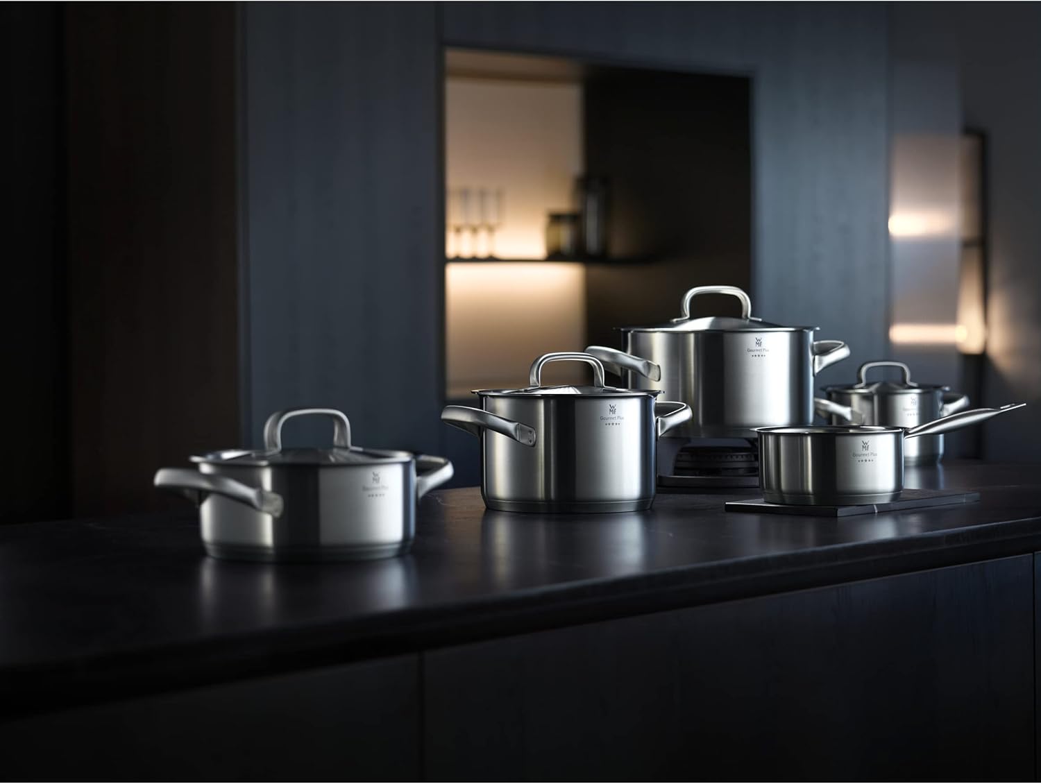 WMF Gourmet Plus - Batterie de cuisine 5 pièces, compatible induction, acier inoxydable, 1 casserole basse 20 cm, 3 casseroles hautes 16 cm, 20 cm et 24 cm, 1 casserole 16 cm avec 4 couvercles en acier inoxydable