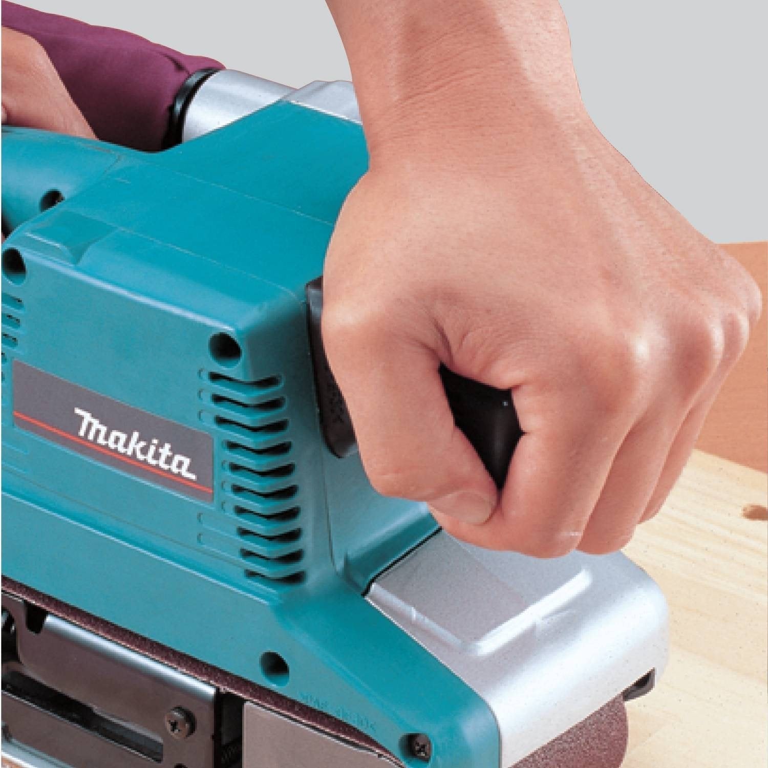 Ponceuse à bande variable Makita 9903 3 x 21 pouces